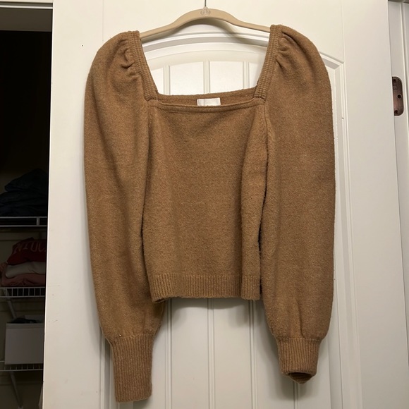 Viral H&M Sweater! - Picture 1 of 2